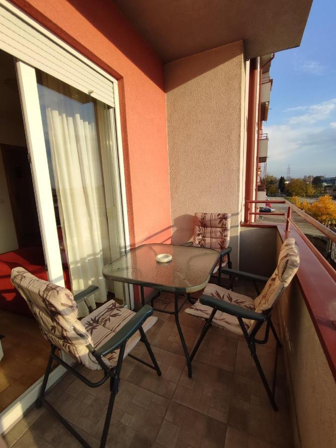 Ferienwohnung Apartman Ana Bosanska Gradiska Exterior foto